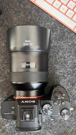 Cámara Sony A7 III solo cuerpo de cámara