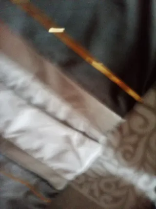 Cojines decorativos beige y gris