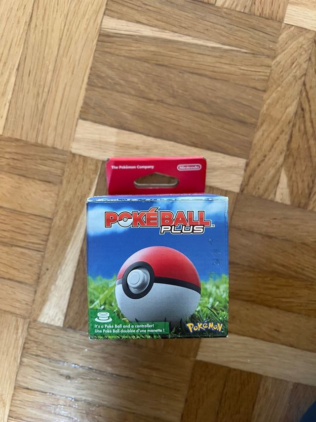 Poké Ball Plus Nintendo con Mew, con confezione originale