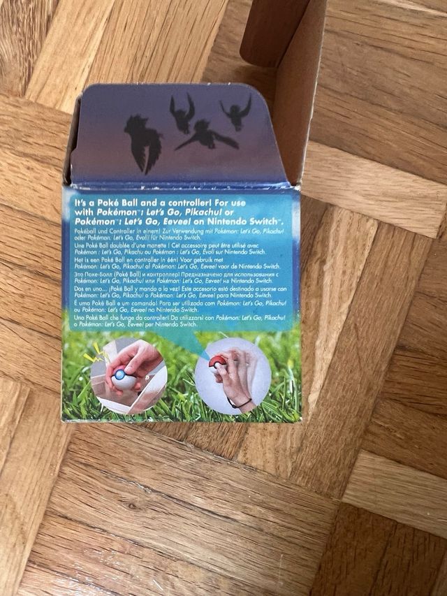 Poké Ball Plus Nintendo con Mew, con confezione originale