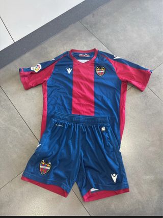 Conjunto Levante Macron Azul/Rojo Talla M