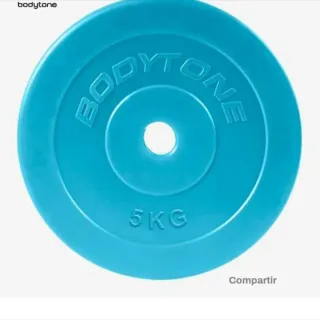 Barra, mancuernas y discos de la marca Bodytone.