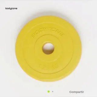 Barra, mancuernas y discos de la marca Bodytone.