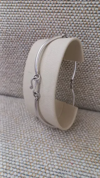 Pulsera de plata con cierre