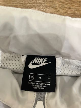 Chaqueta Cortavientos Nike Negra Gris Blanca