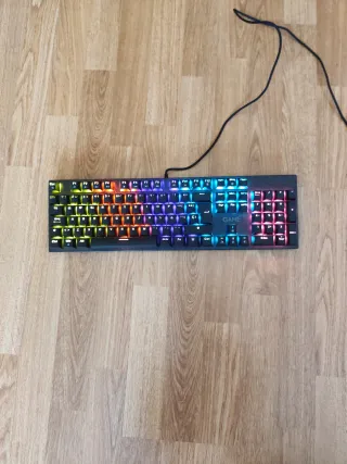 Teclado Gaming GAME RGB