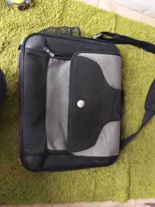 Maletín DELL Negro y Gris