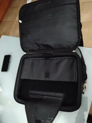 Maletín DELL Negro y Gris