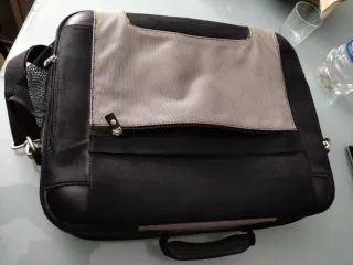 Maletín DELL Negro y Gris