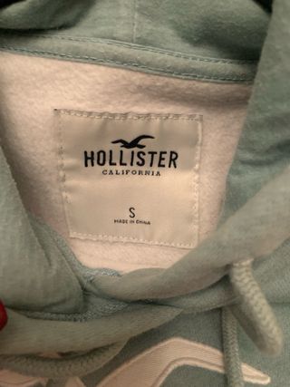 Sudadera talla S-M marca Hollister con capucha