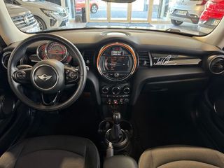 MINI Cooper 1.5D 116CV OCASION .- " IMPECABLE ".- " NACIONAL ".- " REVISIONES Y MANTENIMIENTOS AL DÍA ".- " Etiqueta C/EURO-6W ".-