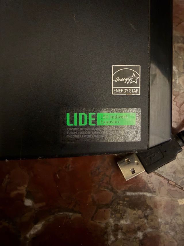 Escáner Canon CanoScan LIDE 100