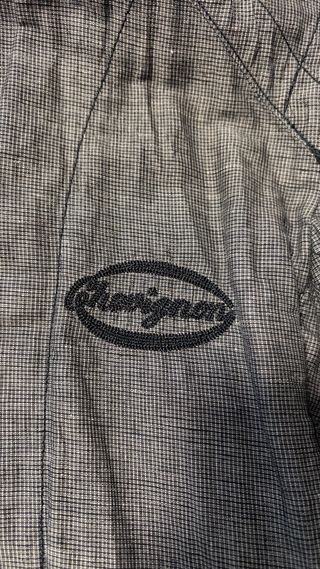 Chaqueta Chevignon con capucha