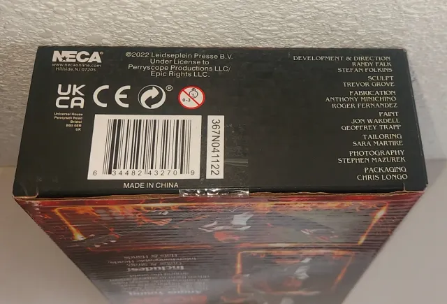ANGUS YOUNG AC/DC FIGURA EN CAJA NECA HIGHWAY HELL