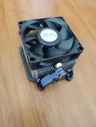 Disipador CPU con ventilador