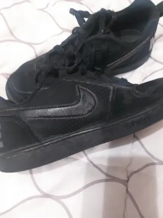 Zapatilla Nike Negra