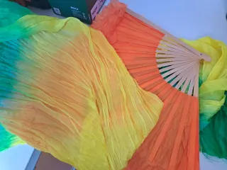 Abanicos de danza oriental degradados