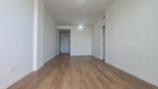 Se alquila piso en Residencial Ronda Norte.