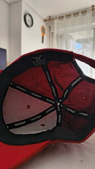 Gorra Giorgio Armani Roja y Negra