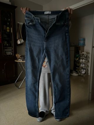Pantalón vaquero Zara azul