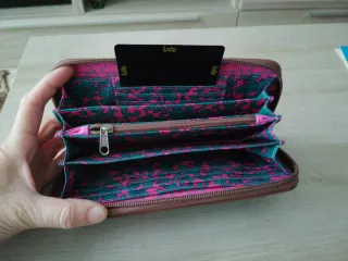 Cartera Lois Mujer. Importe no negociable.