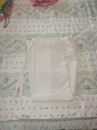 Pantalón blanco de mujer