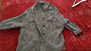 Chaqueta oversize blanco y negro