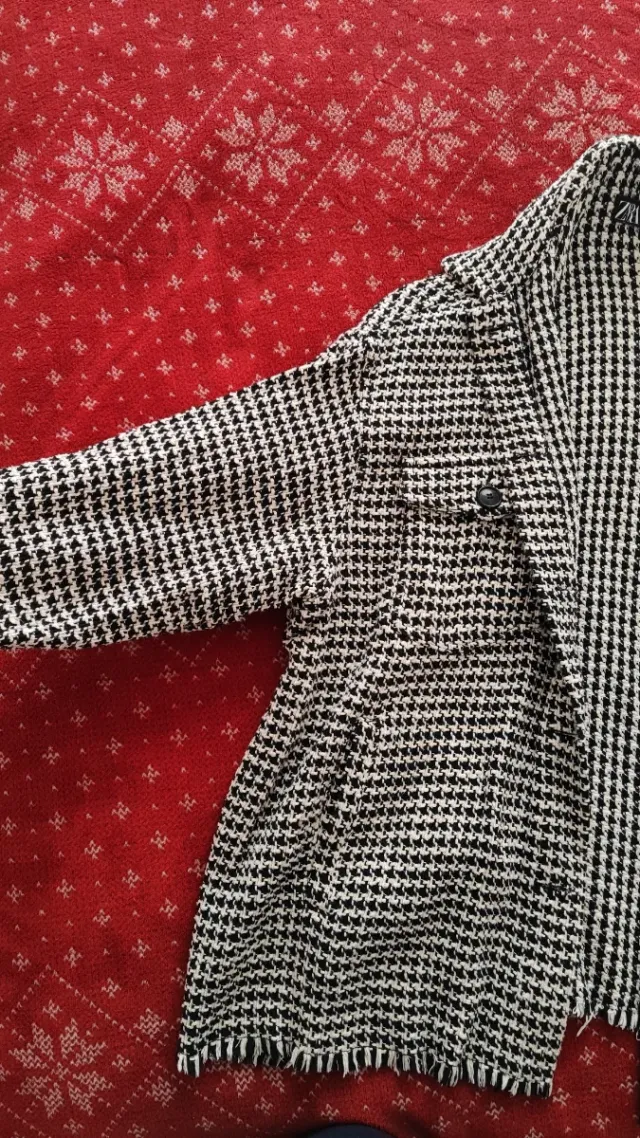 Chaqueta oversize blanco y negro