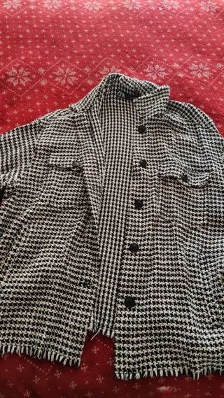 Chaqueta oversize blanco y negro