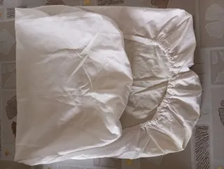 Lote sábanas y funda moisés bebé.