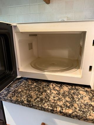 Microondas White-Westinghouse