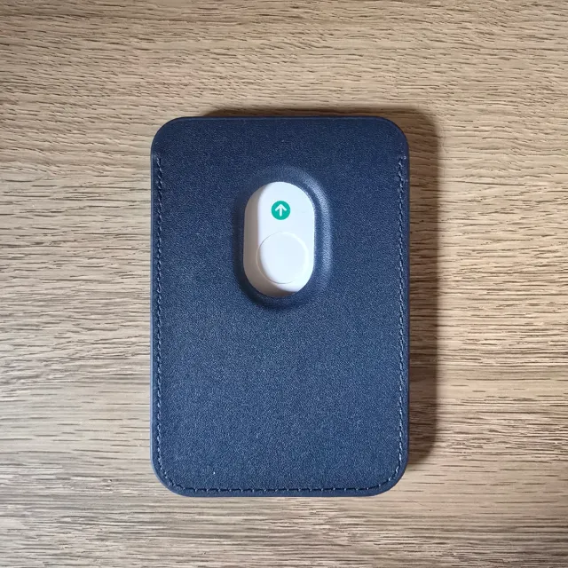 Cartera magnética azul