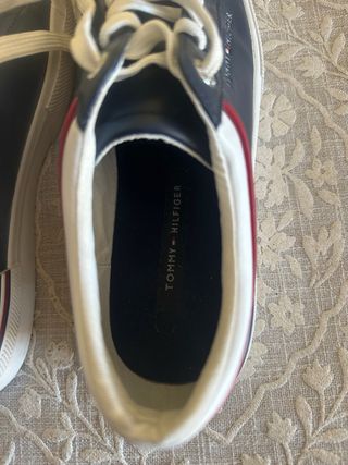 Zapatillas Tommy Hilfiger Azul y Blanco