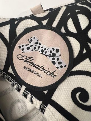 Vestido elegante estampado blanco y negro