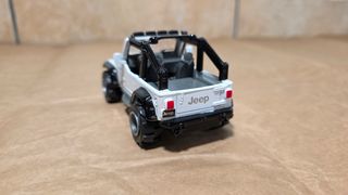 Modellino Jeep Wrangler Rubicon 2003 Scala 1:35