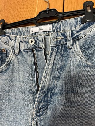 Vaqueros Mom Desgastados Azul