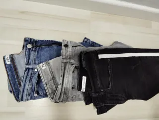 Lote 3 pantalones vaqueros Zara