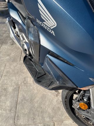 Honda Forza 750 - Pocos km y extras