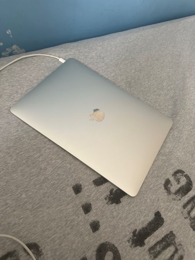 MacBook Air Plata
