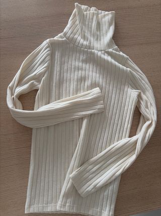 Jersey Zara cuello alto beige de niña  tall10