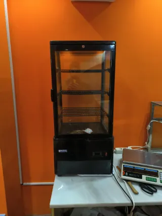 Nevera expositora Royal