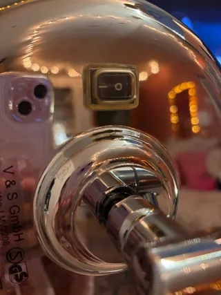 Espejo de mesa plateado con luz de led incorporado