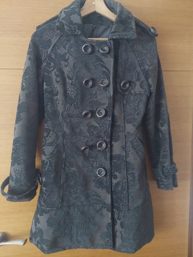 Abrigo estampado mujer