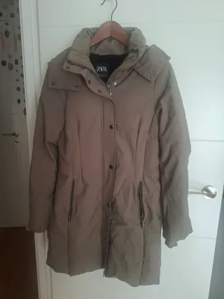 Abrigo Zara color topo Mujer