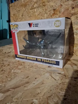 Funko Pop Wonder Woman no Pegasus 280
