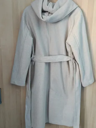 Abrigo Beige talla XL