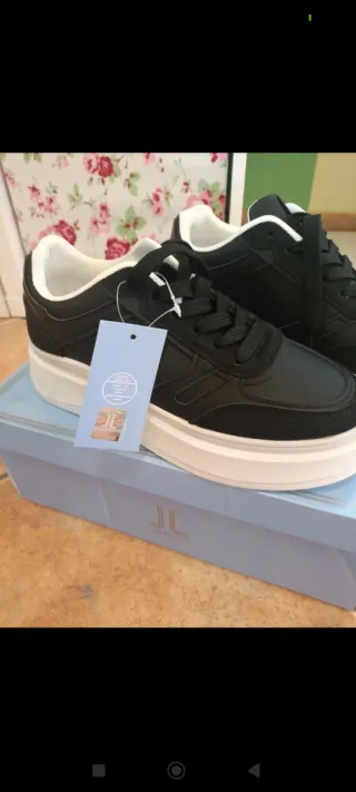 Scarpe donna nere con plateau