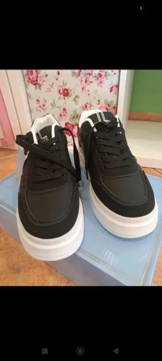 Scarpe donna nere con plateau