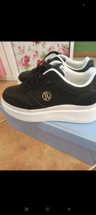 Scarpe donna nere con plateau