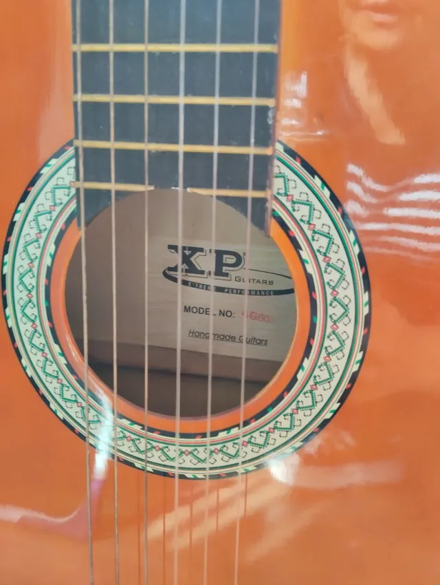 Guitarra acústica XP